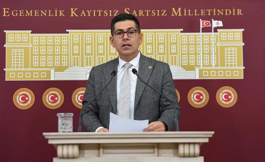 CHP, Öğretmen Atamalarında Mülakat Haksızlığını Meclise Taşıdı